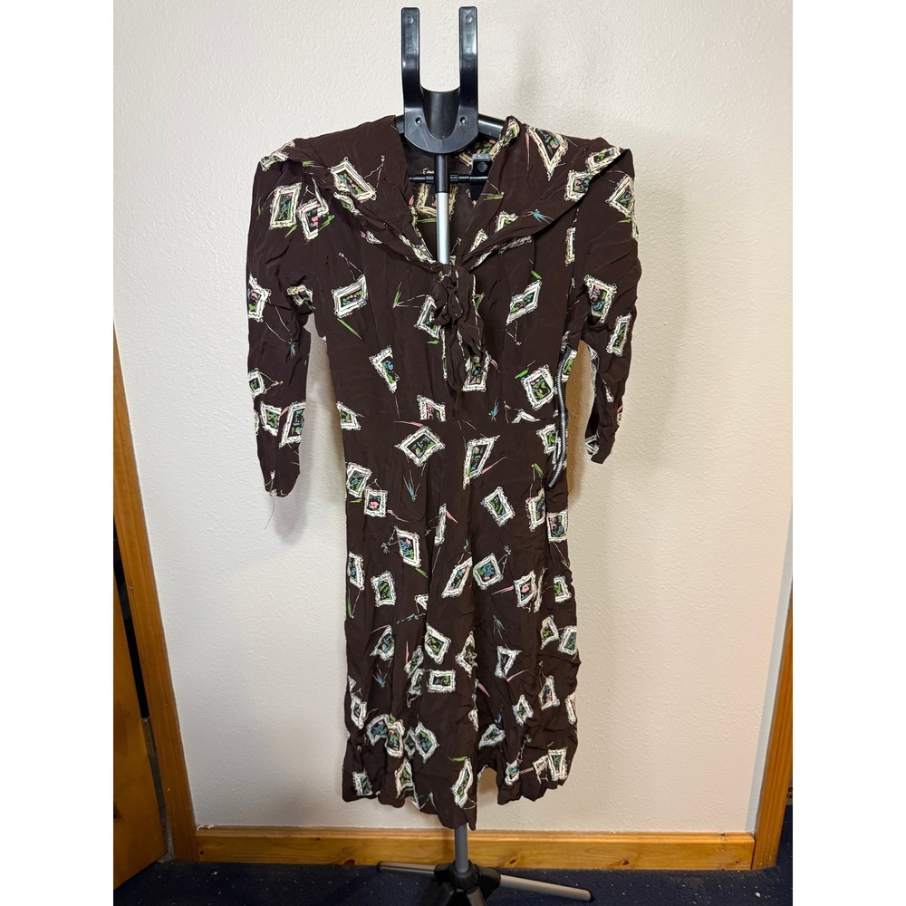 Vintage Sergee of California Brown Novelty Art Print Sailor Collar Dress 40s